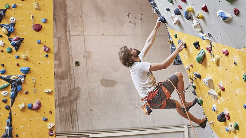 Sportklettern Bouldern Indoor Kurse Kletterkurse Alpenverein Munchen Hallenklettern Alpenverein Munchen Oberland