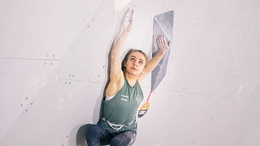 Mit dem Blick nach oben: Anna Apel in der Qualifikation.