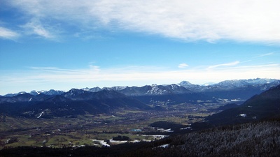 Blick vom Zwieselberg ins Isartal